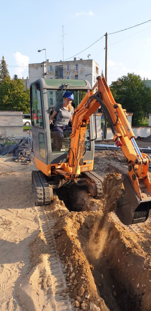 img-ea793b39ed625bc2955a0f2a21eb34b2-v